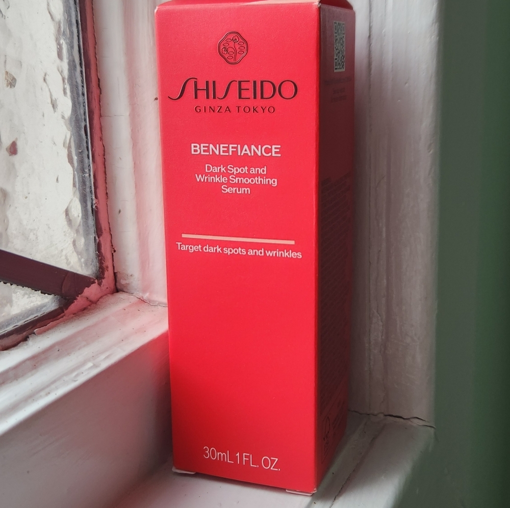 NIB SHISEIDO BENEFIANCE DARK SPOT AND WRINKLE SMOOTHING SERUM - Picture 10 of 14